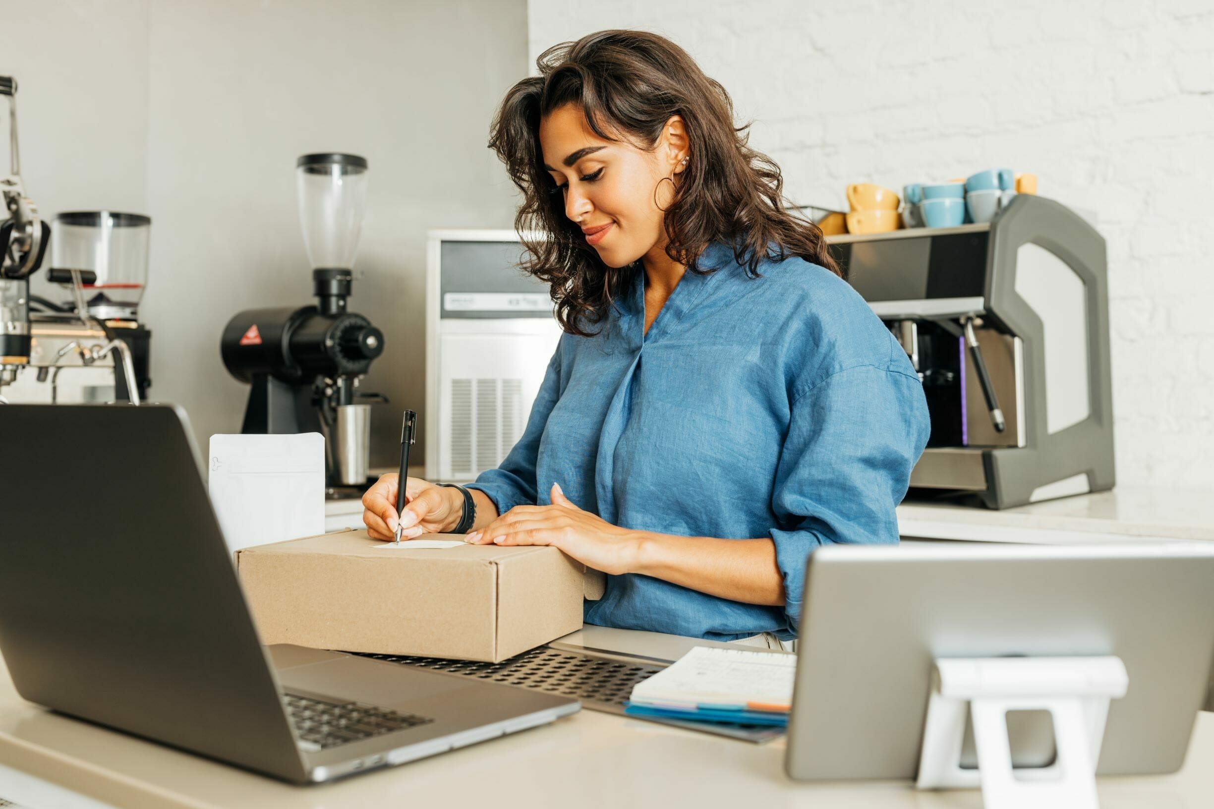 Marketplace merchant sending parcels